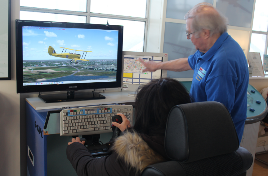 In the air traffic control tower you can play around on a flight simulator (my mother nearly crashed the plane). 